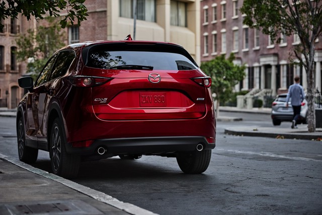 Mazda CX-5 2018 có thêm công nghệ ngắt xy-lanh chủ động tại Mỹ - Ảnh 2. Mazda CX-5 2018 có thêm công nghệ ngắt xy-lanh chủ động tại Mỹ - Ảnh 2.