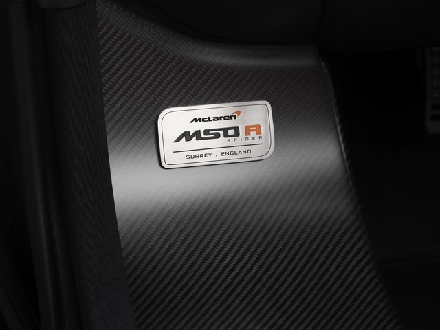 Vén màn cặp đôi siêu xe McLaren MSO R Coupe và Spider thửa riêng cho một đại gia - Ảnh 2. Vén màn cặp đôi siêu xe McLaren MSO R Coupe và Spider thửa riêng cho một đại gia - Ảnh 2.