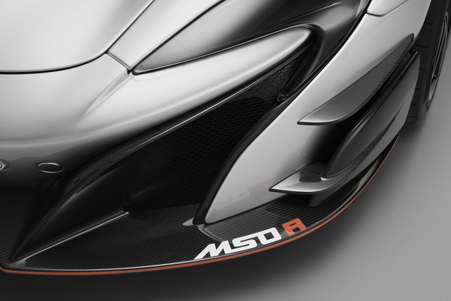 Vén màn cặp đôi siêu xe McLaren MSO R Coupe và Spider thửa riêng cho một đại gia - Ảnh 5. Vén màn cặp đôi siêu xe McLaren MSO R Coupe và Spider thửa riêng cho một đại gia - Ảnh 5.