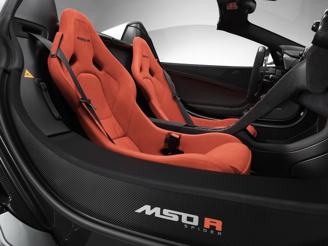 Vén màn cặp đôi siêu xe McLaren MSO R Coupe và Spider thửa riêng cho một đại gia - Ảnh 9. Vén màn cặp đôi siêu xe McLaren MSO R Coupe và Spider thửa riêng cho một đại gia - Ảnh 9.