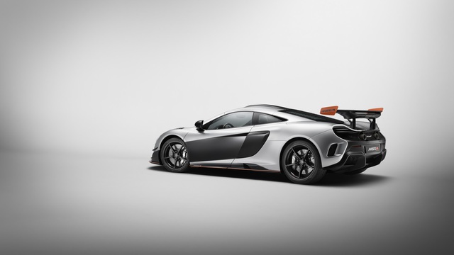 Vén màn cặp đôi siêu xe McLaren MSO R Coupe và Spider thửa riêng cho một đại gia - Ảnh 7. Vén màn cặp đôi siêu xe McLaren MSO R Coupe và Spider thửa riêng cho một đại gia - Ảnh 7.
