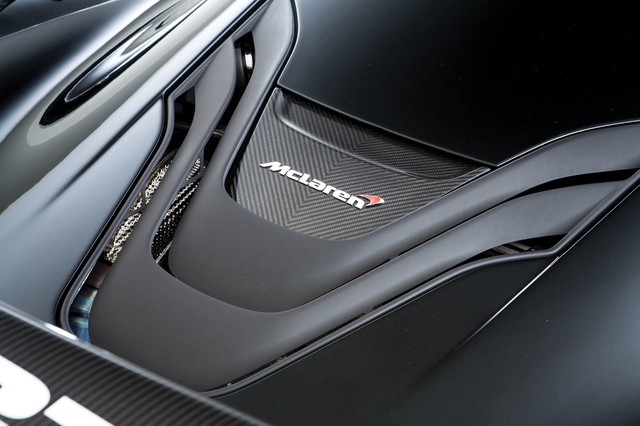 McLaren P1 GTR hợp pháp lưu thông trên phố rao bán 91 tỷ Đồng - Ảnh 9.