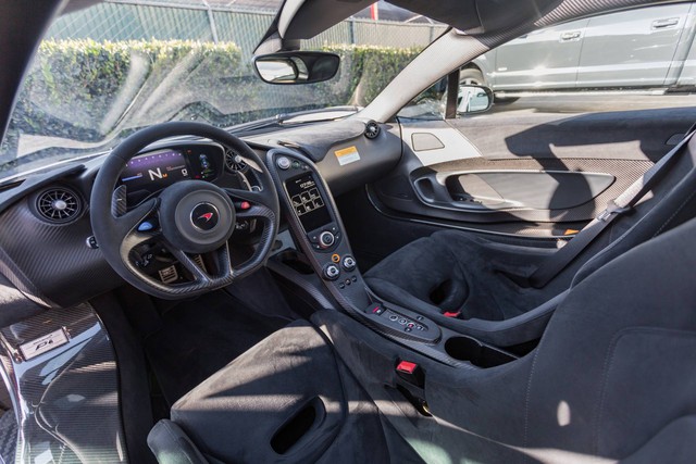McLaren P1 với màu sơn bạc hiếm gặp được rao bán 55 tỷ Đồng - Ảnh 10. McLaren P1 với màu sơn bạc hiếm gặp được rao bán 55 tỷ Đồng - Ảnh 10.