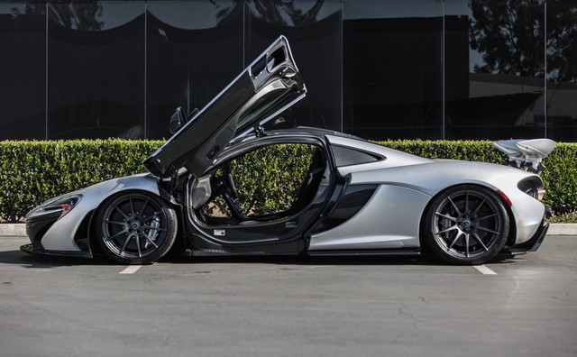 McLaren P1 với màu sơn bạc hiếm gặp được rao bán 55 tỷ Đồng - Ảnh 3. McLaren P1 với màu sơn bạc hiếm gặp được rao bán 55 tỷ Đồng - Ảnh 3.