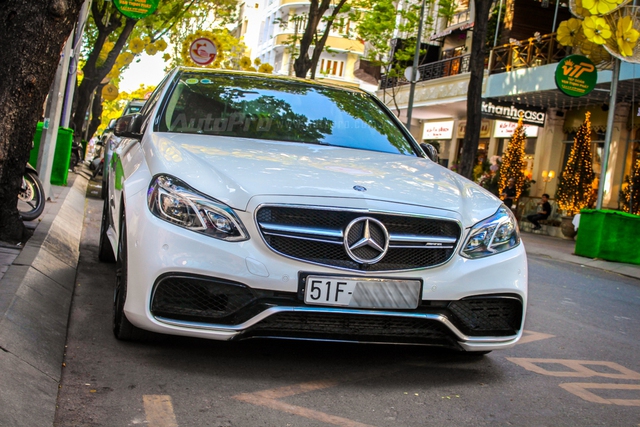 Chạm mặt hàng hiếm Mercedes Benz E63 AMG S-Model 7 tỷ Đồng tại Việt Nam - Ảnh 1.