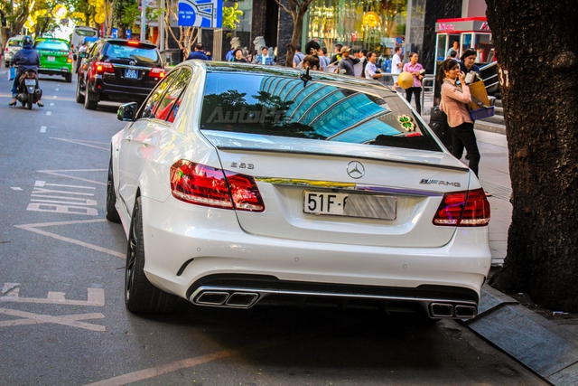 Chạm mặt hàng hiếm Mercedes Benz E63 AMG S-Model 7 tỷ Đồng tại Việt Nam - Ảnh 5.