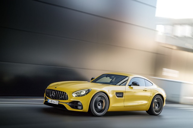 Xe thể thao hạng sang Mercedes-AMG GT C Coupe 2018 chính thức ra mắt - Ảnh 2.