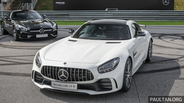 Mercedes-AMG GT R 2017 chốt giá hơn 400.000 USD tại Đông Nam Á