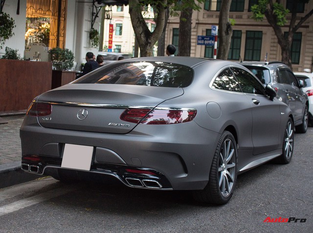 Mercedes-AMG S63 Coupe độc nhất Việt Nam thay áo mới - Ảnh 11. Mercedes-AMG S63 Coupe độc nhất Việt Nam thay áo mới - Ảnh 11.