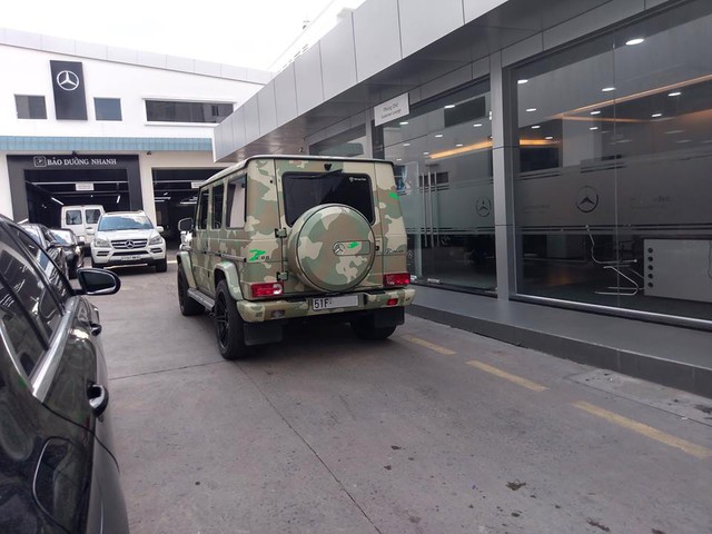 Tay chơi 8X thay áo màu rằn-ri cho Mercedes-Benz G63 AMG - Ảnh 4. Tay chơi 8X thay áo màu rằn-ri cho Mercedes-Benz G63 AMG - Ảnh 4.