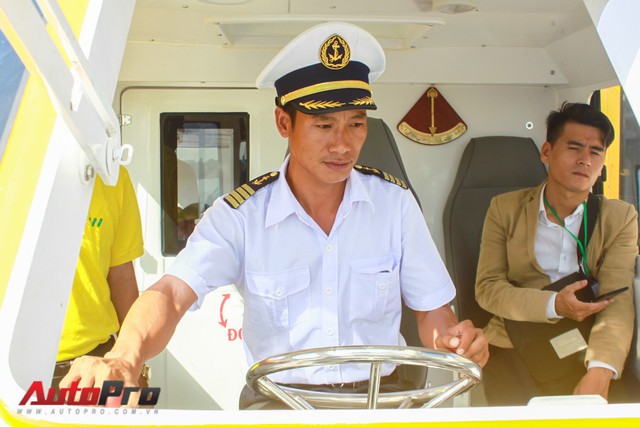 Trải nghiệm tuyến bus đường sông đầu tiên tại Việt Nam - Ảnh 15. Trải nghiệm tuyến bus đường sông đầu tiên tại Việt Nam - Ảnh 15.