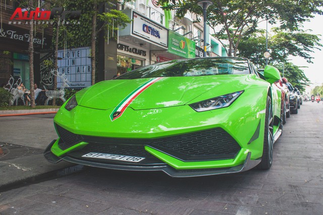 Siêu xe Lamborghini Huracan tái xuất tại Sài Gòn với diện mạo mới - Ảnh 4. Siêu xe Lamborghini Huracan tái xuất tại Sài Gòn với diện mạo mới - Ảnh 4.