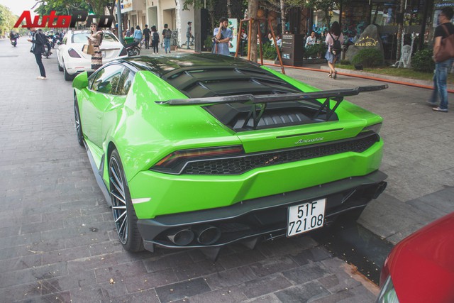 Siêu xe Lamborghini Huracan tái xuất tại Sài Gòn với diện mạo mới - Ảnh 2. Siêu xe Lamborghini Huracan tái xuất tại Sài Gòn với diện mạo mới - Ảnh 2.