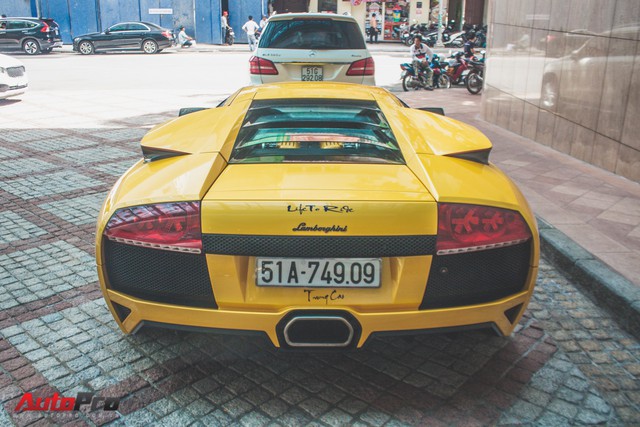 Lamborghini Murcielago màu vàng độc nhất Việt Nam tái xuất sau một năm vắng bóng - Ảnh 1.