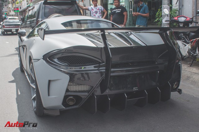 Những mẫu siêu xe độ đình đám tại Việt Nam trong năm 2017 - Ảnh 14.