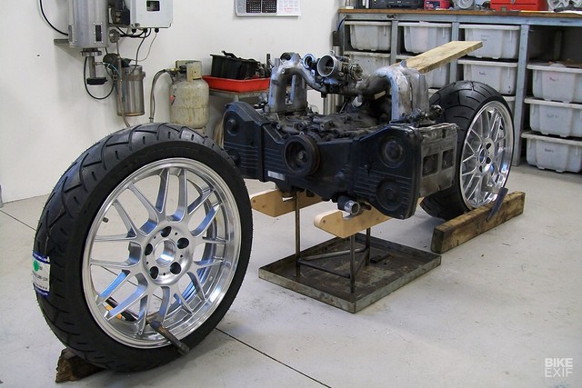 Diện kiến siêu mô tô Madboxer dùng động cơ Subaru WRX - Ảnh 2.