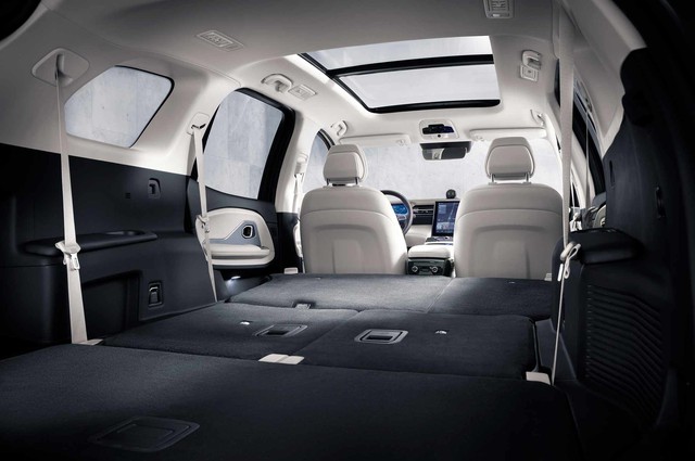 SUV 7 chỗ Trung Quốc NIO ES8 quyết hạ bệ Tesla Model X bằng giá rẻ - Ảnh 5. SUV 7 chỗ Trung Quốc NIO ES8 quyết hạ bệ Tesla Model X bằng giá rẻ - Ảnh 5.