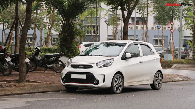 Giảm giá chưa giúp Kia Morning lật ngược thế cờ với Hyundai Grand i10