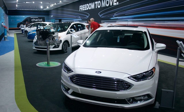 Ford hợp tác với Jack Ma để bán ô tô trực tuyến - Ảnh 1.