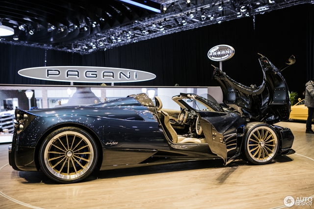 Ngắm Pagani Huayra mui trần bằng xương bằng thịt tại triển lãm Geneva 2017 - Ảnh 9.