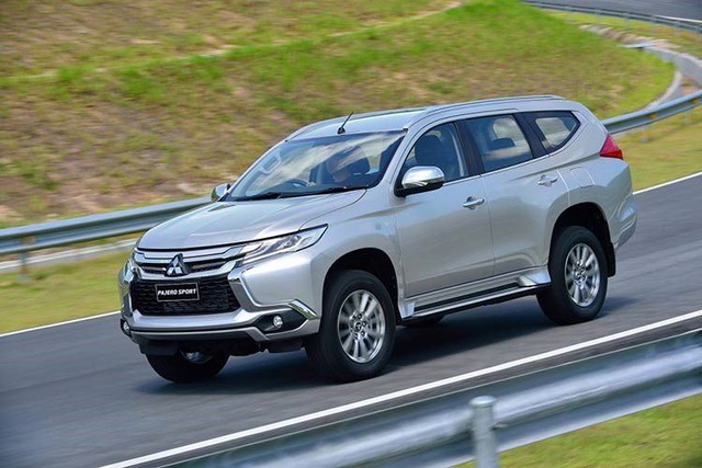 Ô tô SUV 7 chỗ lên đời, tăng giá: Kẻ đắt khách, người ế ẩm - Ảnh 2.