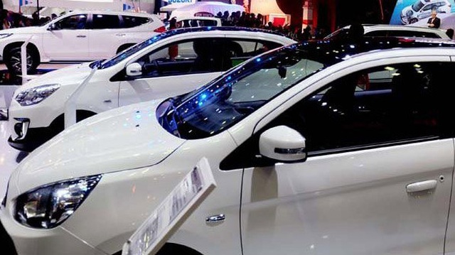 Dân ô tô nỗi sợ 'cô hồn': Showroom lạnh lẽo, khách lắc đầu bỏ đi