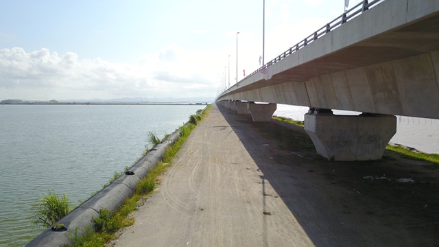Cầu vượt biển dài nhất Việt Nam chính thức thông xe - Ảnh 3.