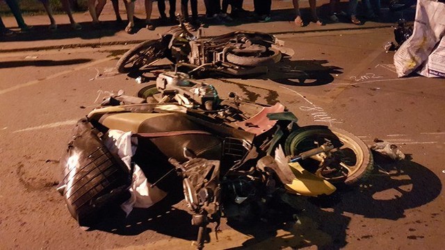 Ô tô húc văng hơn 10 xe, 2 người chết ở Sài Gòn - Ảnh 4.