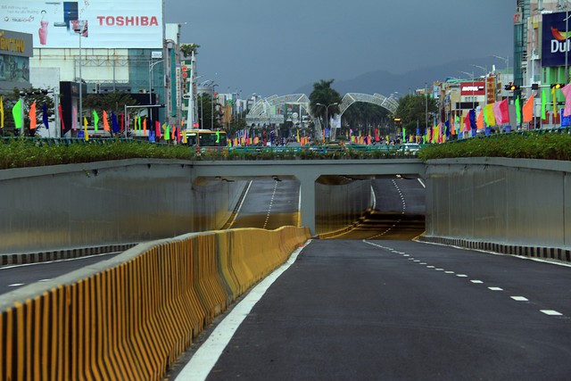 Cận cảnh hầm chui 120 tỷ vừa được thông xe, chấm dứt chuỗi ngày ùn tắc nghiêm trọng tại cửa ngõ Đà Nẵng - Ảnh 5.