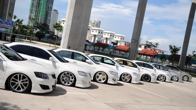 Ô tô giảm giá 150 triệu: Gom tiền chờ mua xe giá rẻ
