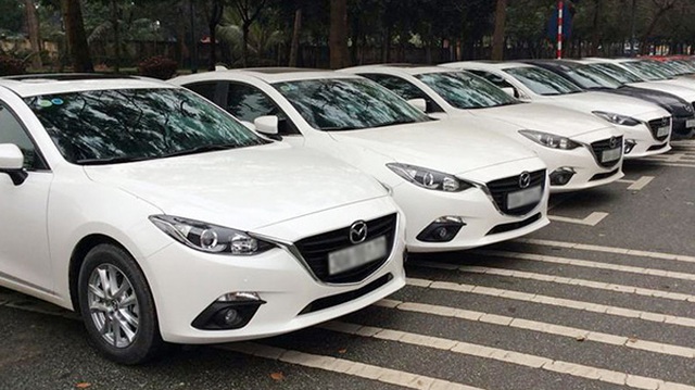 Thị trường ô tô Việt Nam bất ngờ giảm mạnh
