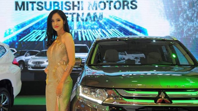 Điểm mặt mẫu ô tô giảm giá 'sốc' gần 200 triệu đồng/xe