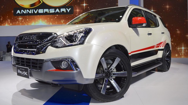 Isuzu MU-X thêm phiên bản đặc biệt với diện mạo khác biệt