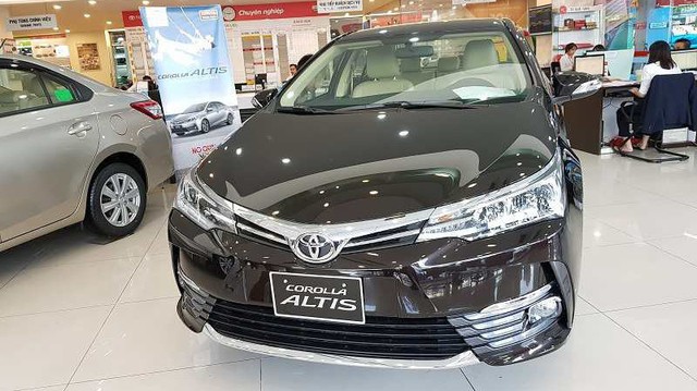 Cắt trang bị, giảm giá bán - đòn kích cầu chốt hạ cuối năm