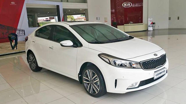 Đại lý Kia xả hàng tồn: Cerato, Optima và Sedona đồng loạt giảm giá sâu