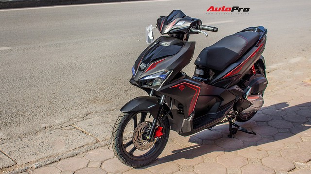 Cận cảnh Honda Air Blade 125 phiên bản kỉ niệm 10 năm giá 41,6 triệu đồng