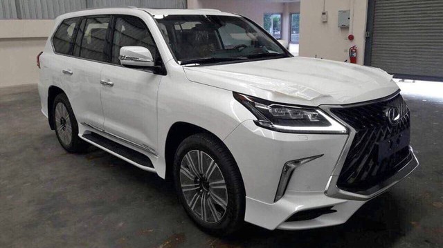 Lexus LX570 Super Sport giá 10 tỷ đồng chốt lịch về Việt Nam