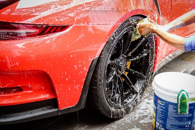 Cận cảnh siêu xe Porsche 911 GT3 RS mà Cường Đô-la mới tậu - Ảnh 7.