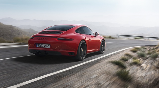 Porsche 911 GTS 2017 tăng thêm 20 mã lực, giá từ 3 tỷ Đồng - Ảnh 5.