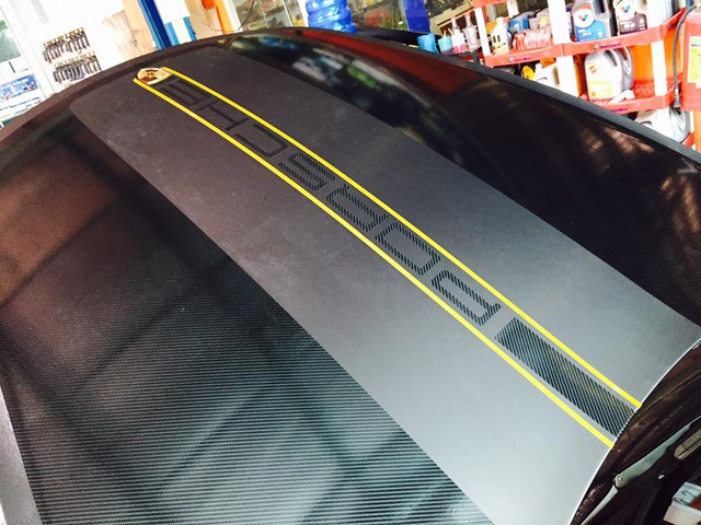 Cận cảnh Porsche 911 Turbo S mui trần 2016 đầu tiên tại Việt Nam - Ảnh 6. Cận cảnh Porsche 911 Turbo S mui trần 2016 đầu tiên tại Việt Nam - Ảnh 6.