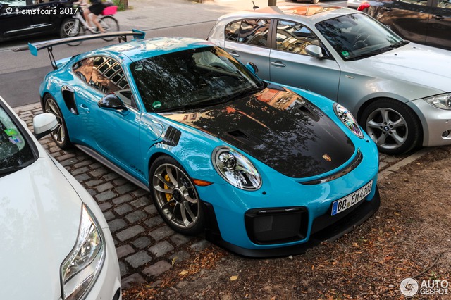 Bắt gặp vua tốc độ mới trong gia đình Porsche 911 lăn bánh trên phố - Ảnh 2.