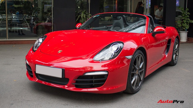 Xe chơi Porsche Boxster hàng "lướt" rao bán hơn 2,9 tỷ đồng tại Hà Nội