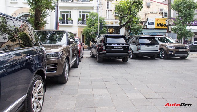 9 xe sang Range Rover tập kết ở Hà Nội - Ảnh 11. 9 xe sang Range Rover tập kết ở Hà Nội - Ảnh 11.