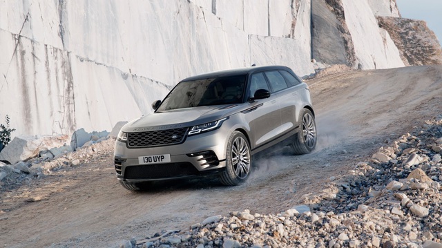 SUV hạng sang Range Rover Velar chính thức được vén màn, giá từ 50.895 USD