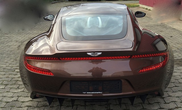 Siêu phẩm Aston Martin One-77 gần như mới tinh rao bán 56 tỷ Đồng - Ảnh 2.