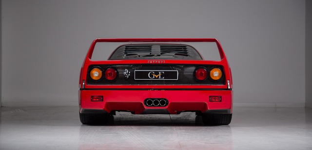 Ferrari F40 từng thuộc sở hữu của tay guitar huyền thoại được rao bán 25 tỷ Đồng - Ảnh 13.