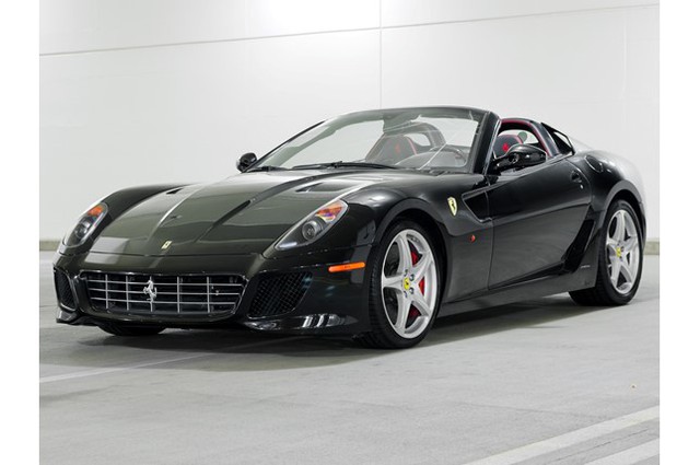 31,76 tỷ Đồng là giá bán cho 1 chiếc Ferrari 599 SA Aperta đã chạy gần 24.000 km - Ảnh 2.
