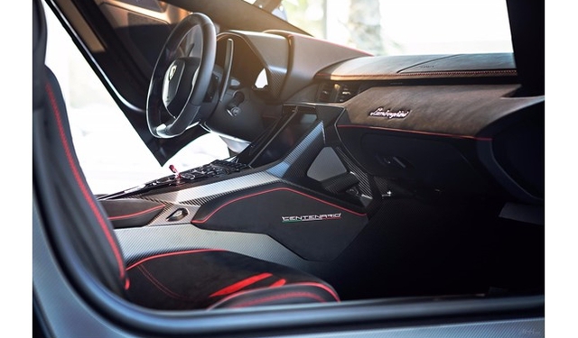 Đây là chiếc Lamborghini Centenario đầu tiên trên thế giới được rao bán  - Ảnh 5.