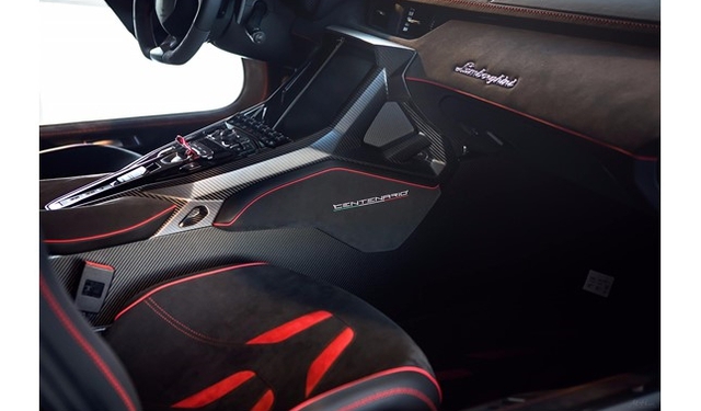 Đây là chiếc Lamborghini Centenario đầu tiên trên thế giới được rao bán  - Ảnh 11.
