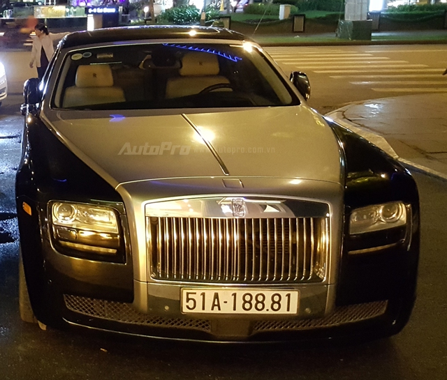 Rolls-Royce Wraith 19 tỷ Đồng của Phan Thành tái xuất trên phố  - Ảnh 15.